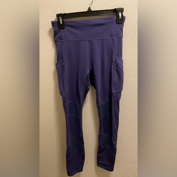Fabletics Anywhere High-Waisted Moto 7/8 Length Leggings - Picture 3 of 10